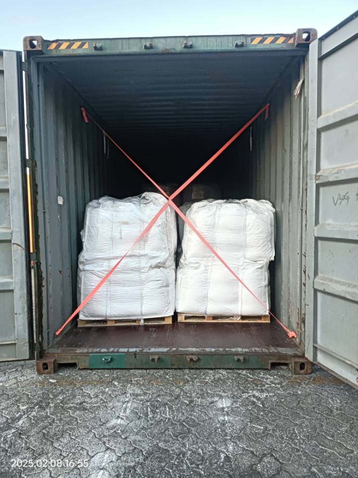 Receiving the payment from the Slovakia client of sebacic acid
